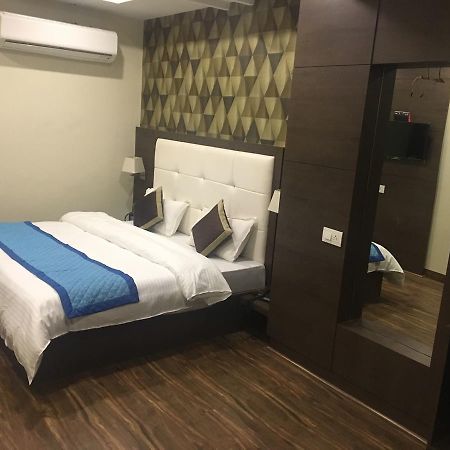 فندق أجميرفي  Arya Sheraton المظهر الخارجي الصورة